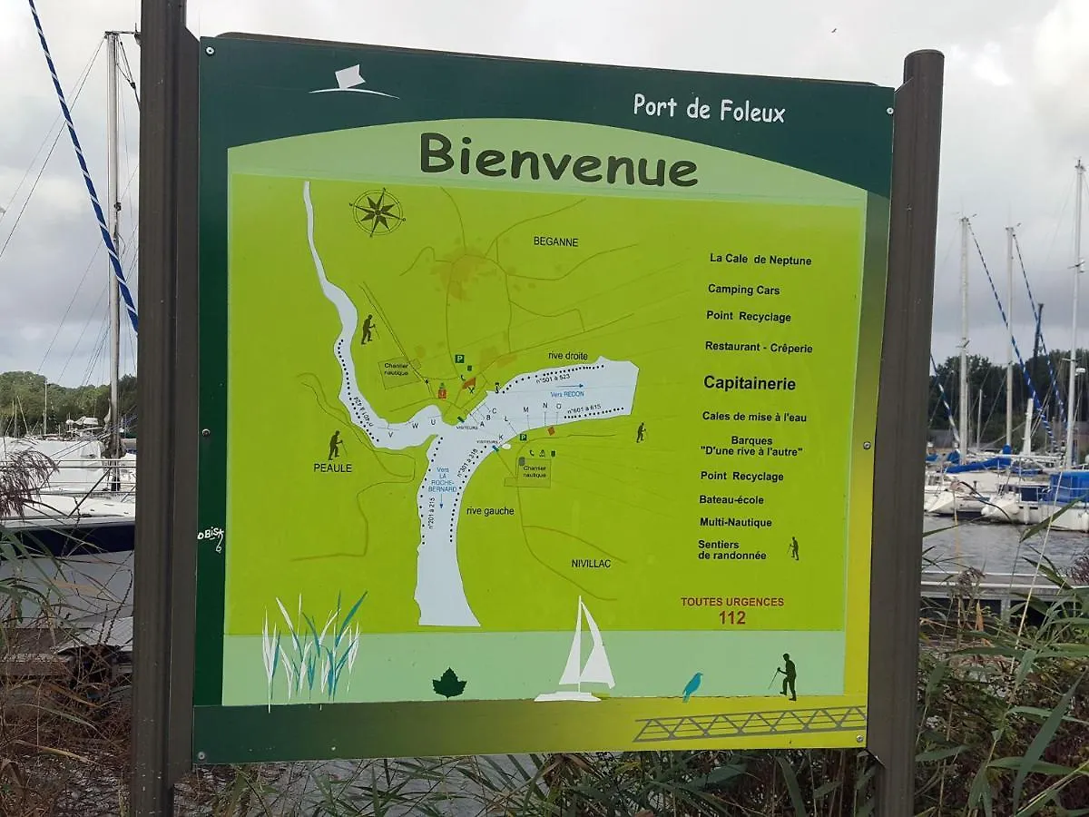 Vedette Hollandaise De 13 M Pour Sejour Insolite Hotell Nivillac Båthotell